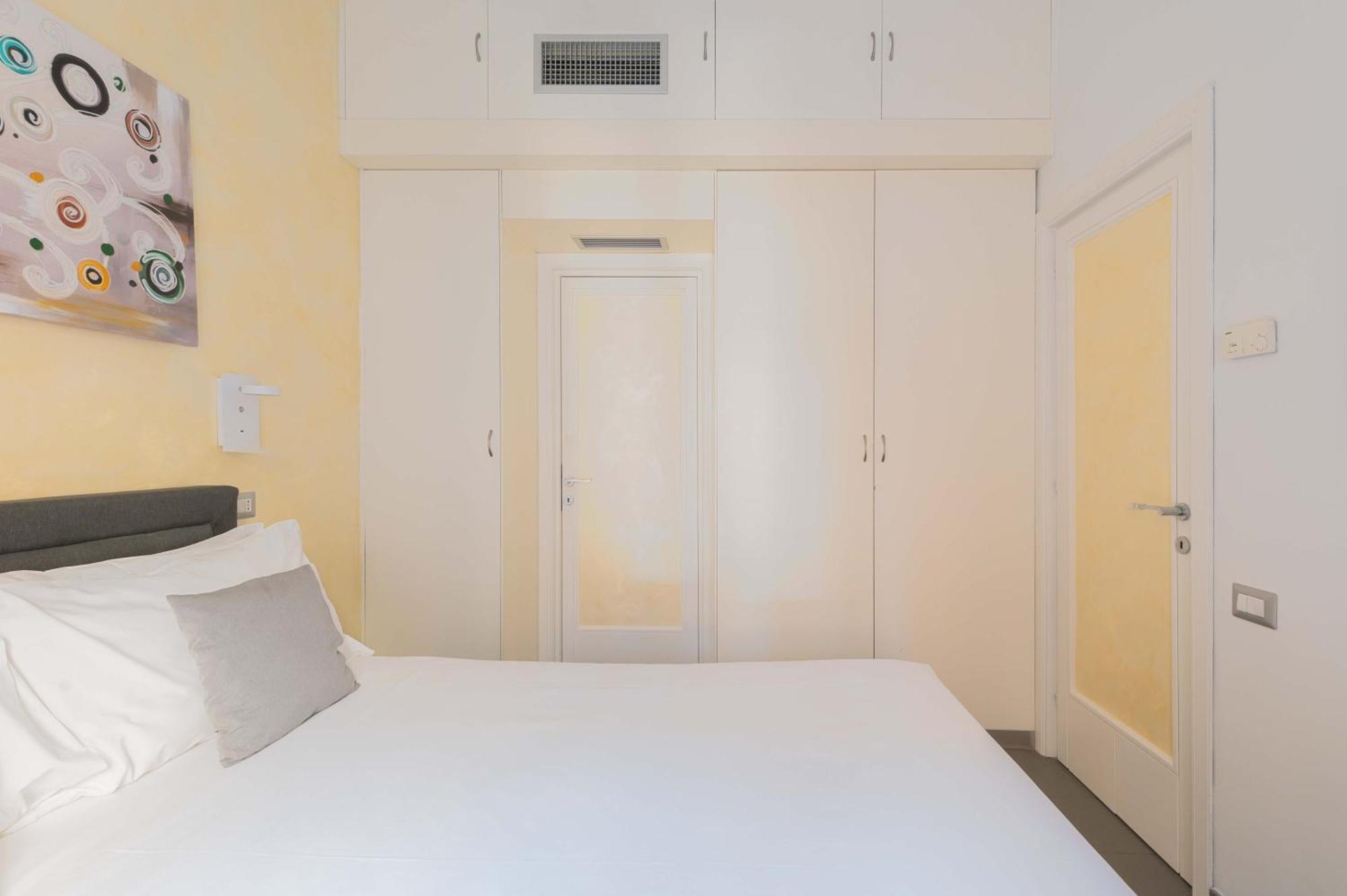 Elical Luxury Apartments — Photos 2